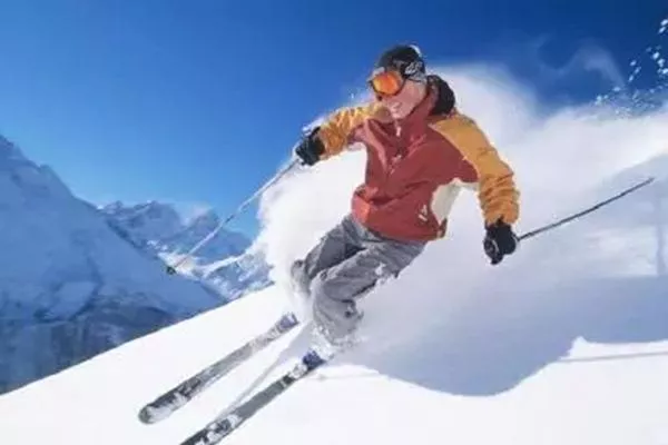 青島藏馬山滑雪場開放時(shí)間